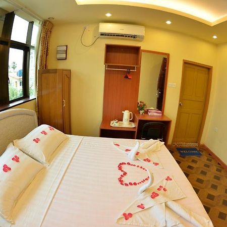 New Golden Forward Hotel Yangon Exterior foto