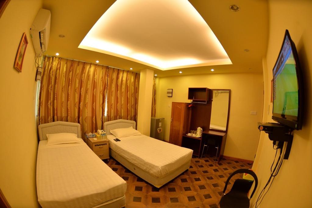 New Golden Forward Hotel Yangon Exterior foto