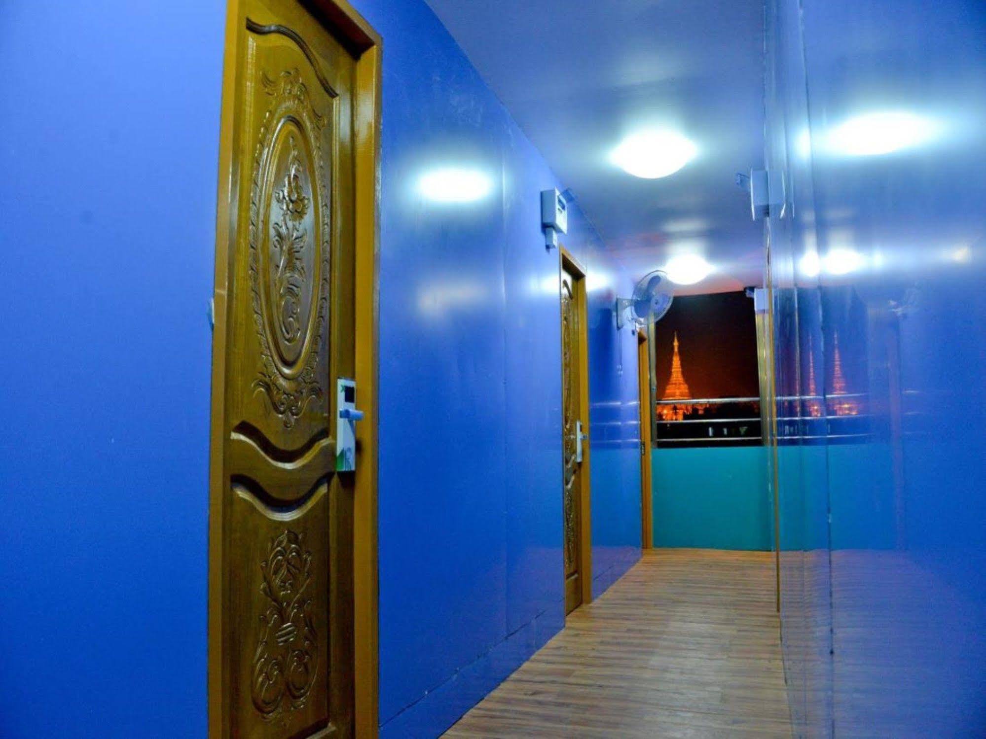 New Golden Forward Hotel Yangon Exterior foto